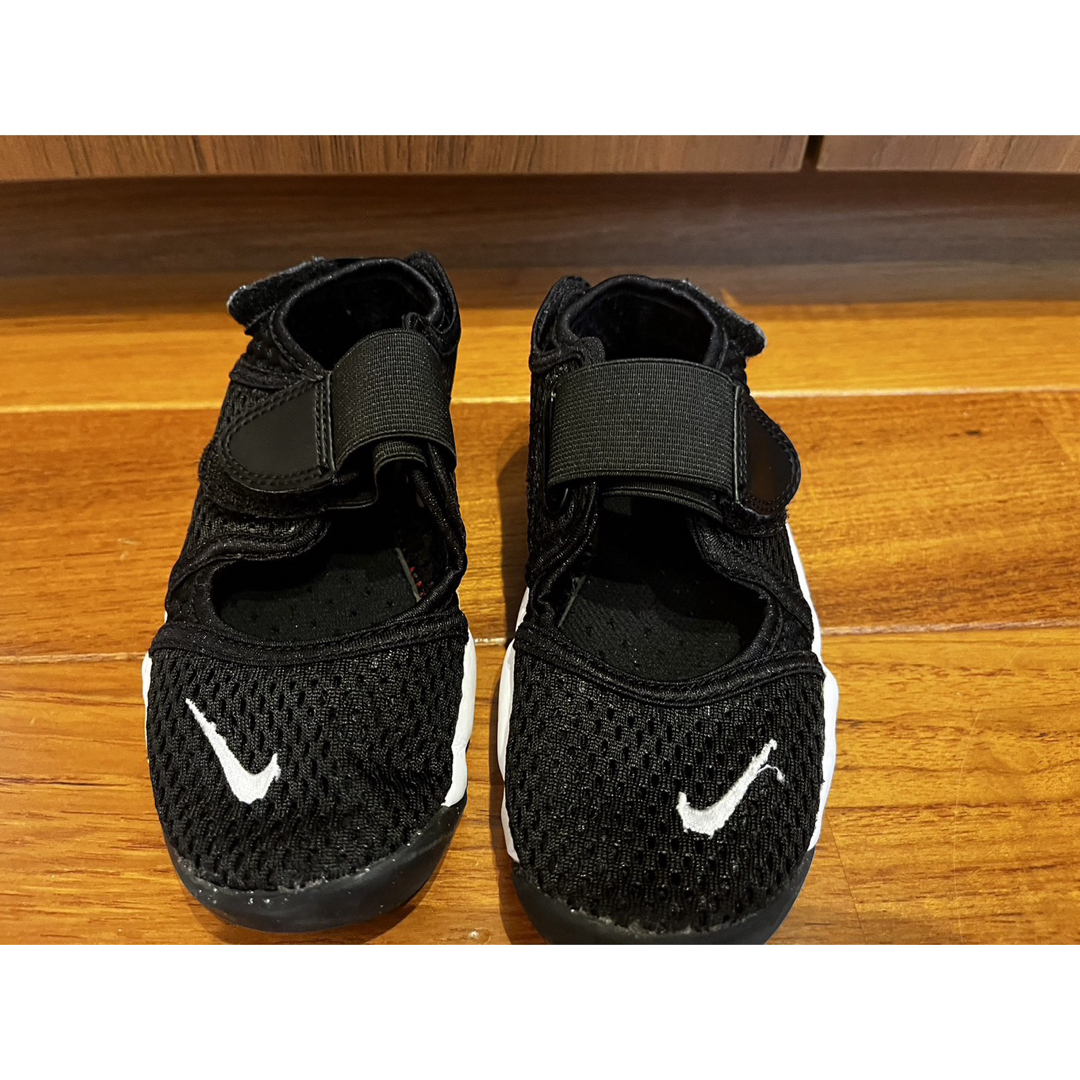 NIKE(ナイキ)のyurue114様専用 子供 NIKE ナイキ エアリフト 17cm キッズ/ベビー/マタニティのキッズ靴/シューズ(15cm~)(サンダル)の商品写真