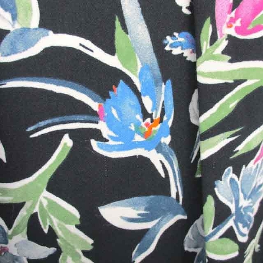 ReFLEcT(リフレクト)のリフレクト Reflect フレア スカート 花柄 ひざ丈 薄手 7 黒 緑 レディースのスカート(ひざ丈スカート)の商品写真