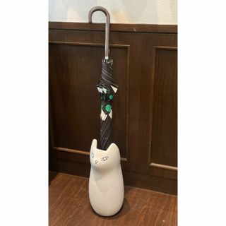 ★新品 アンブレラスタンド 傘立て ネコ 猫 陶器製 高さ34.5cm 雑貨置物(傘立て)