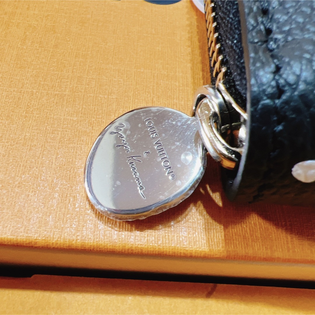 LOUIS VUITTON(ルイヴィトン)のルイヴィトン　草間彌生 コラボ LV × YK ジッピー・ウォレット レディースのファッション小物(財布)の商品写真