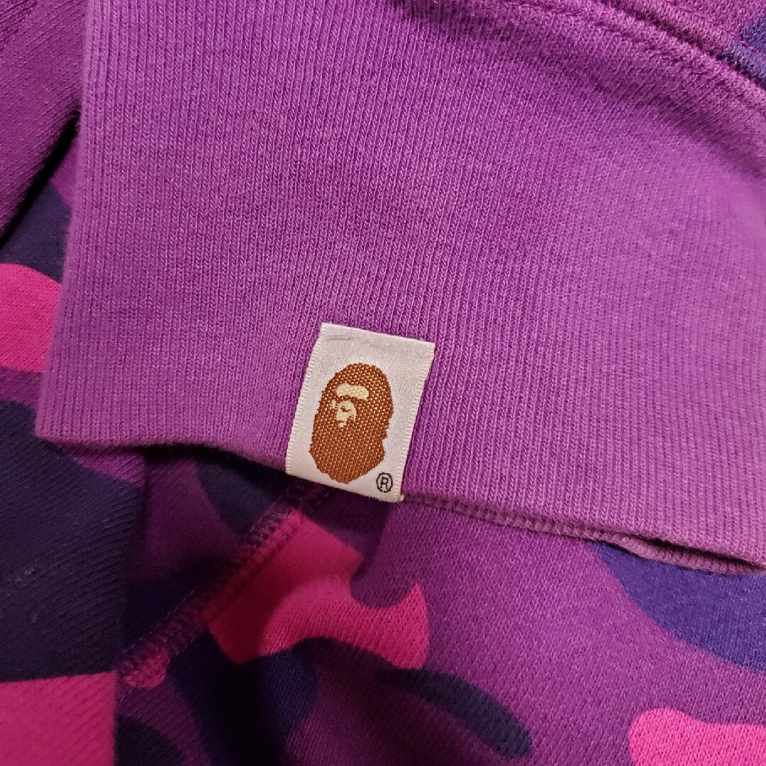 A BATHING APE(アベイシングエイプ)のbape ape エイプ　確実正規品シャーク　パーカー　パープル迷彩　フルジップ メンズのトップス(パーカー)の商品写真