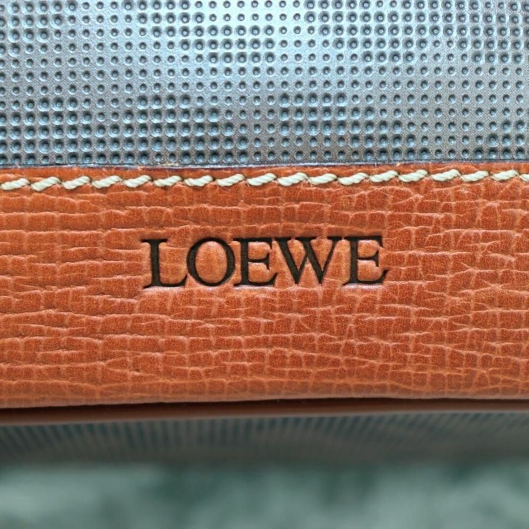 LOEWE ロエベ バニティバッグ ジップ開閉 本革 内側レザーベルト付