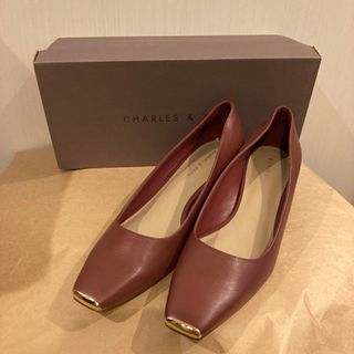 チャールズアンドキース(Charles and Keith)のCHARLES&KEITH◇美品◇クロームチップパンプス size38(ハイヒール/パンプス)