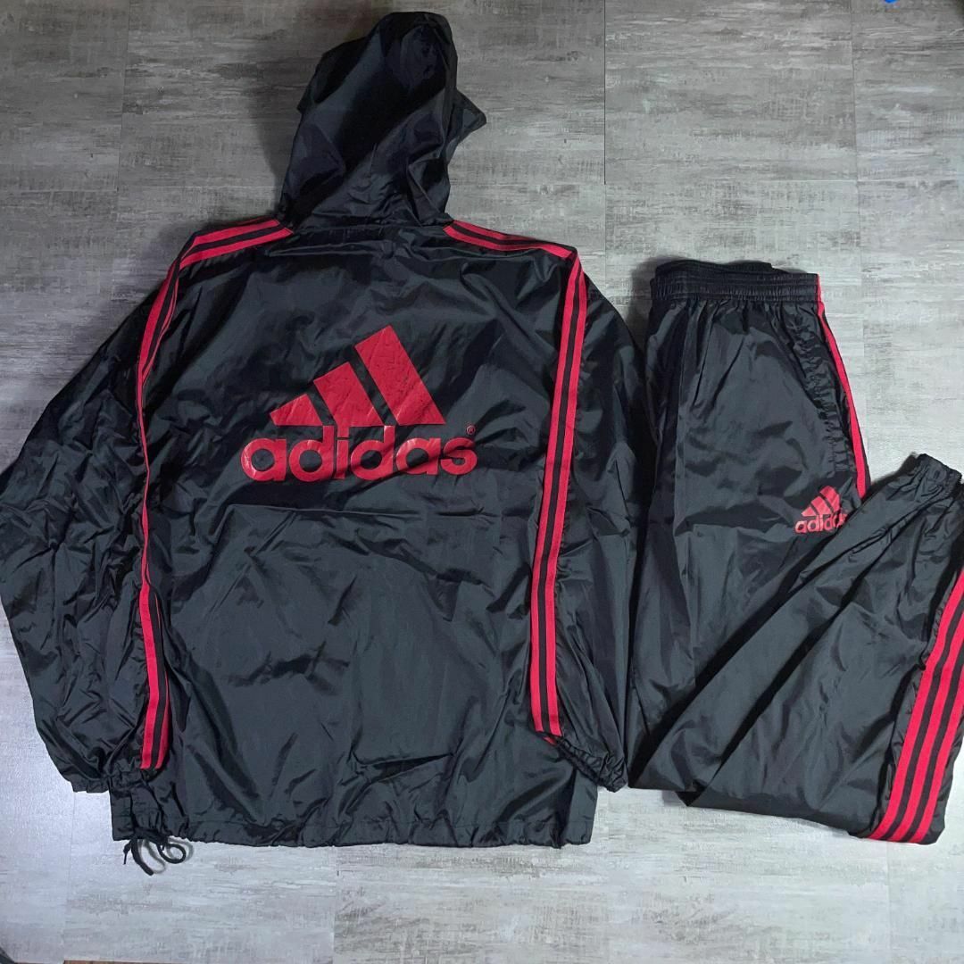 新品 adidas 上下セットアップ Lsize 大人気バックプリント 黒