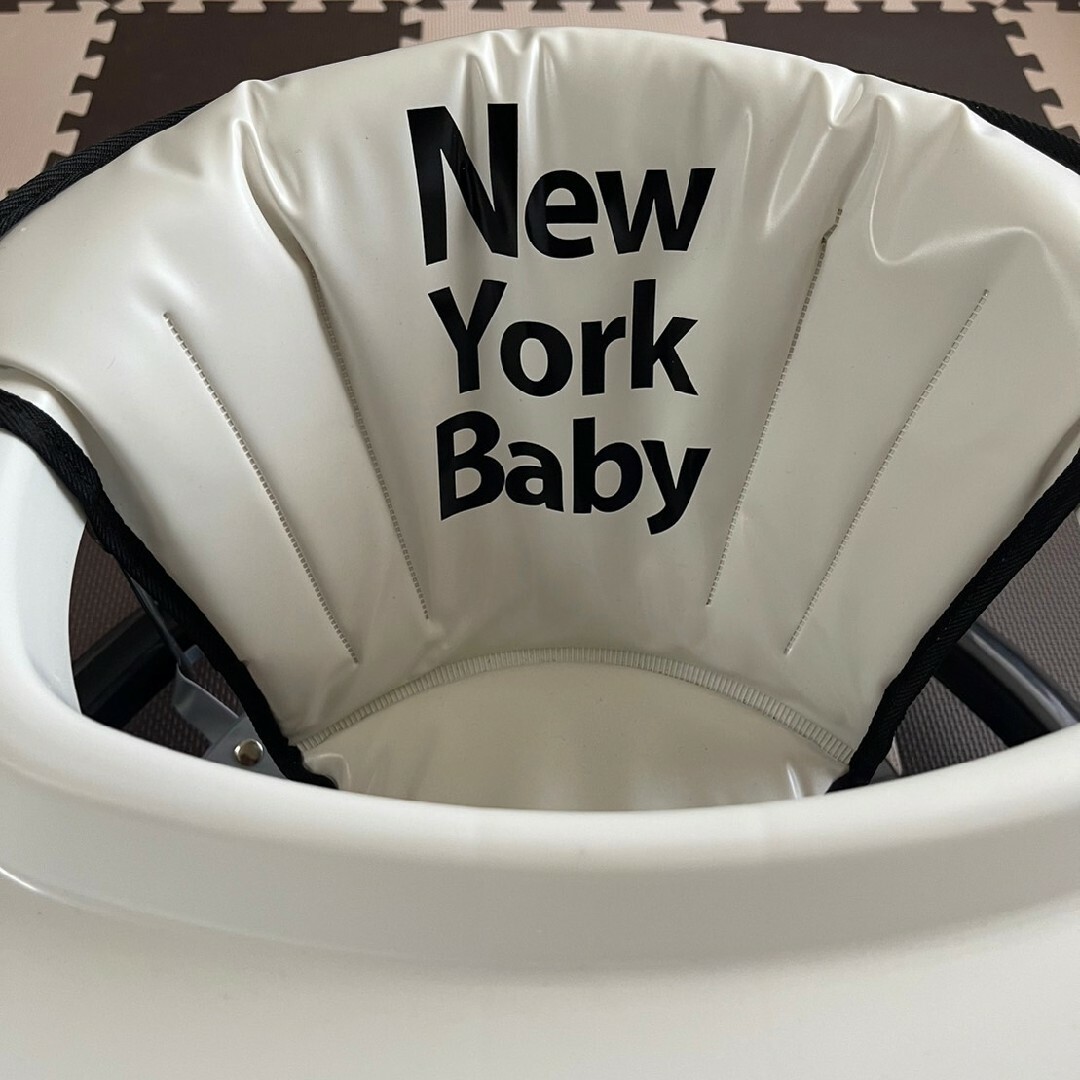 美品　歩行器　New York Baby　シンプル　白　黒　固定