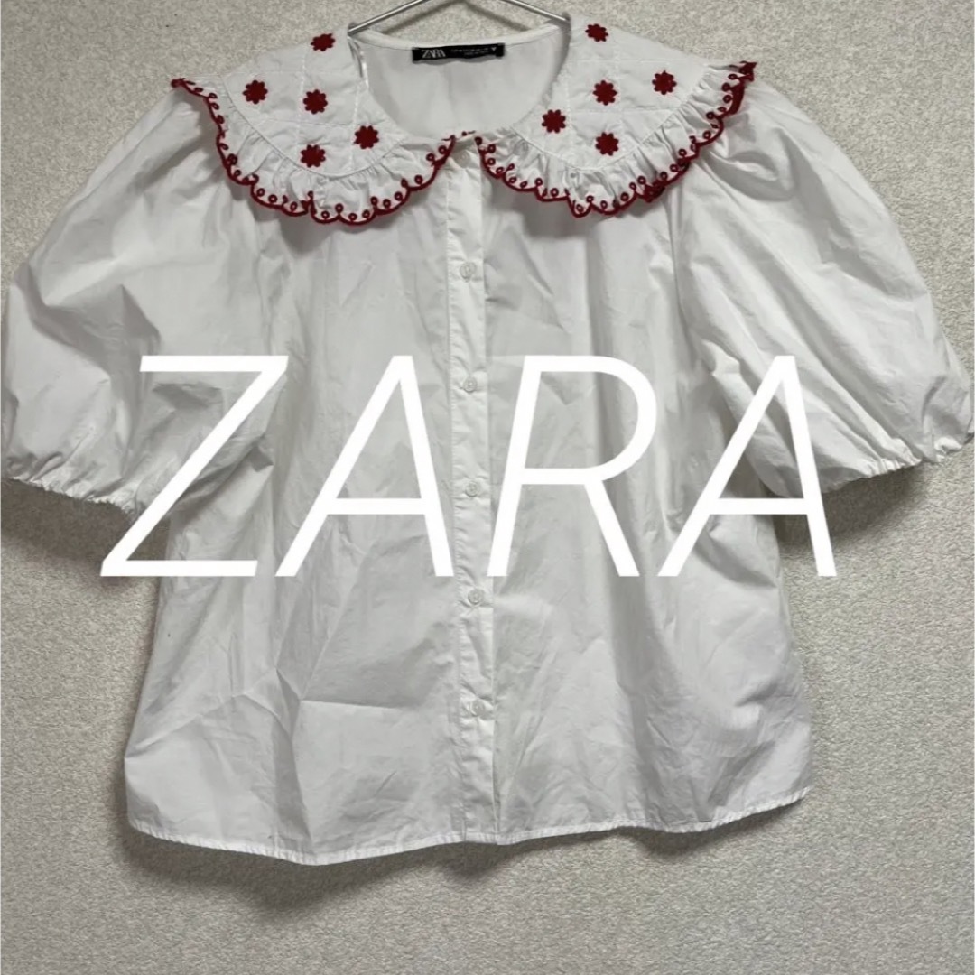 ZARA(ザラ)のZARA 花 フラワー 刺繍 ビックフリル ブラウス シャツ レディースのトップス(シャツ/ブラウス(半袖/袖なし))の商品写真