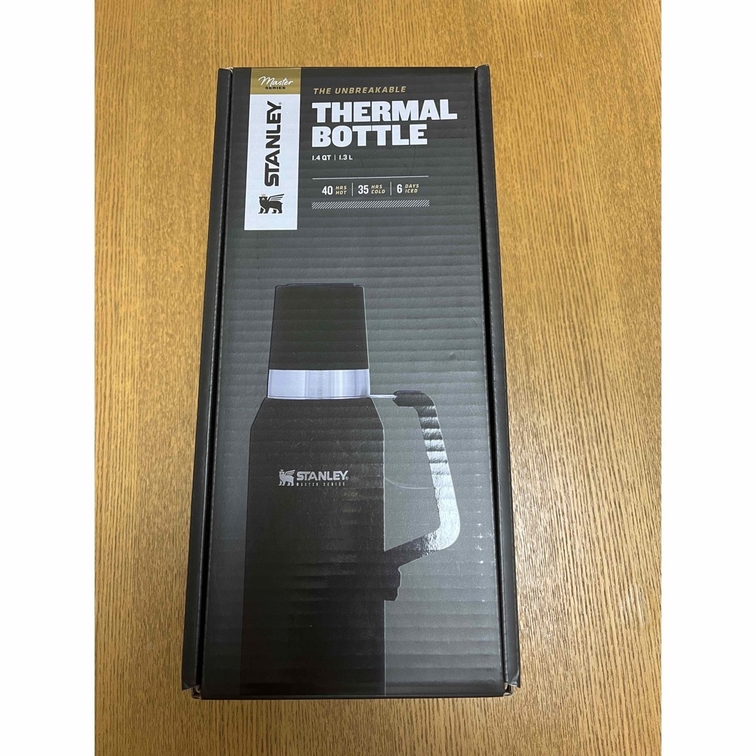 Stanley(スタンレー)のSTANLEY 1.3L THERMALBOTTLE 未使用品 スポーツ/アウトドアのアウトドア(その他)の商品写真