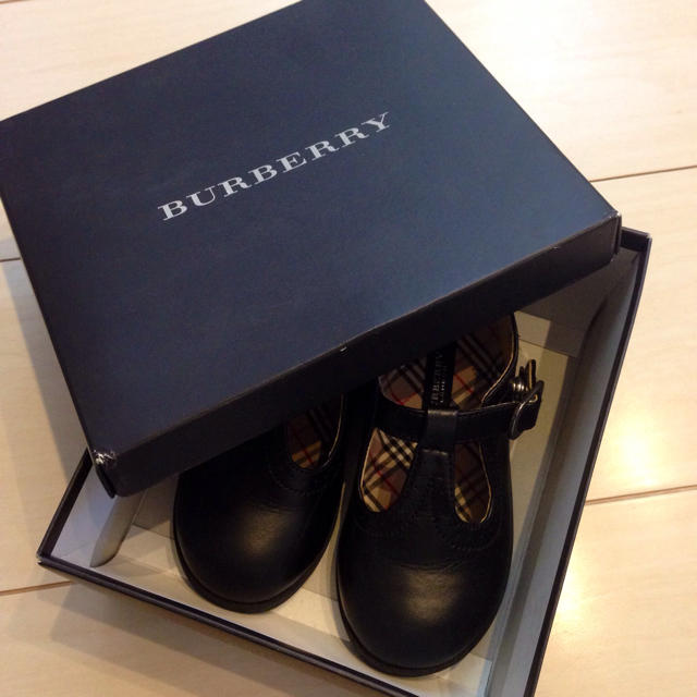BURBERRY(バーバリー)の女の子♡バーバリーシューズ♡15cm キッズ/ベビー/マタニティのキッズ靴/シューズ(15cm~)(その他)の商品写真