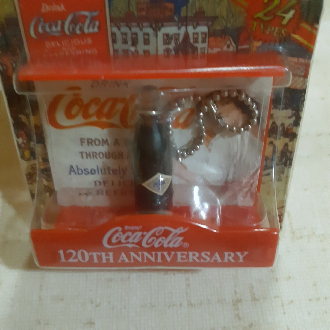 コカ・コーラ(コカコーラ)の🔥稀少🔥コカ・コーラボールチェーン ハンドメイドのアクセサリー(キーホルダー/ストラップ)の商品写真