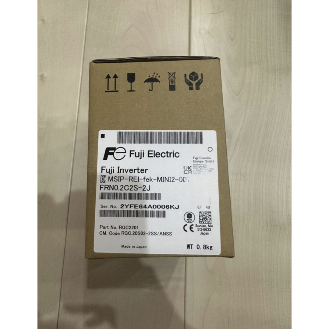 【新品未使用】富士電機　インバーター　FRN0.2C2S-2J