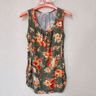 新品　授乳服　花柄ノースリーブ(マタニティトップス)