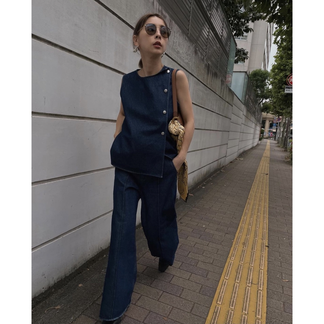 Ameri VINTAGE(アメリヴィンテージ)の新品　ameri vintage☆DOT BUTTON DENIM SET UP レディースのパンツ(デニム/ジーンズ)の商品写真