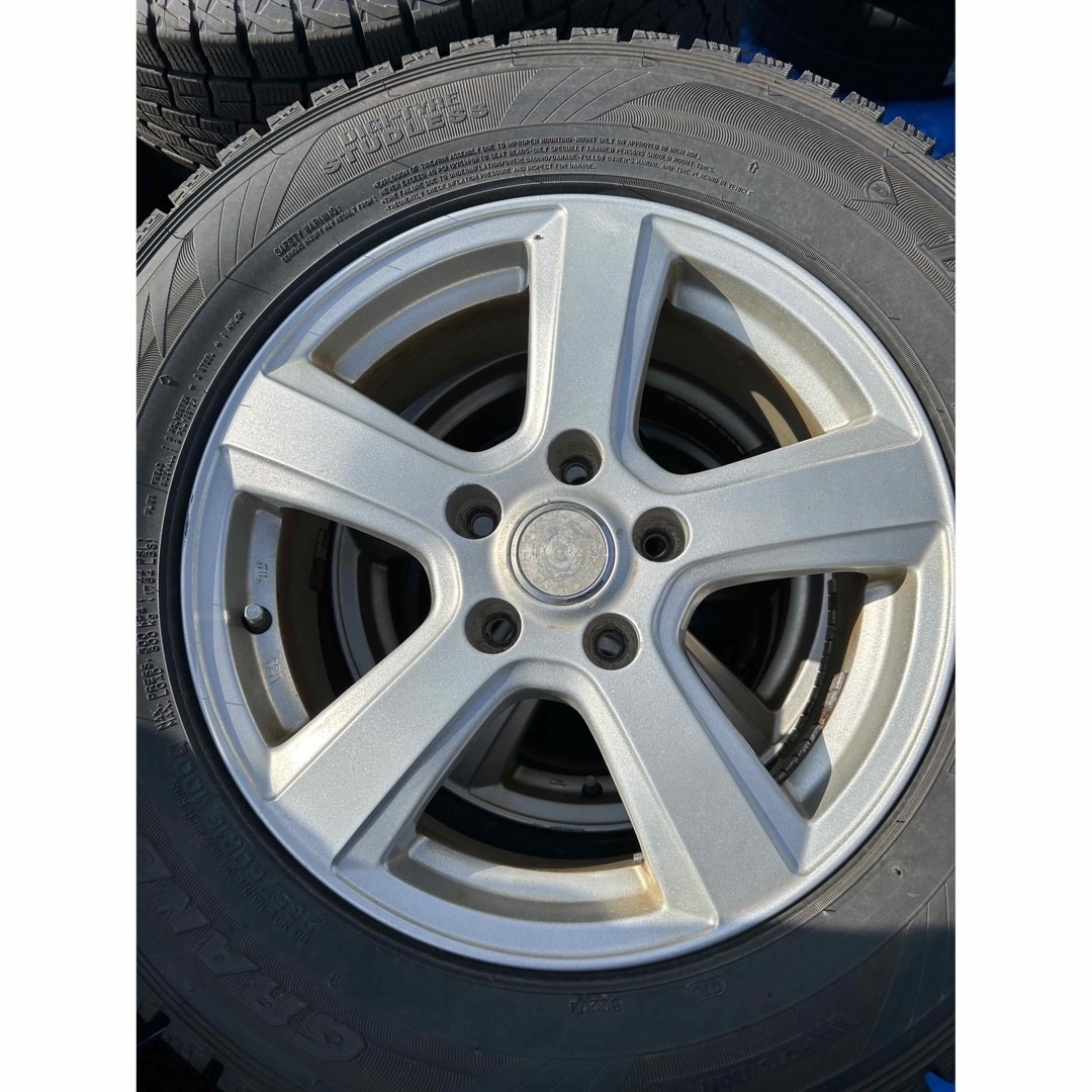 DUNLOP 235/60R16 19年製　スタッドレスタイヤホイールセット