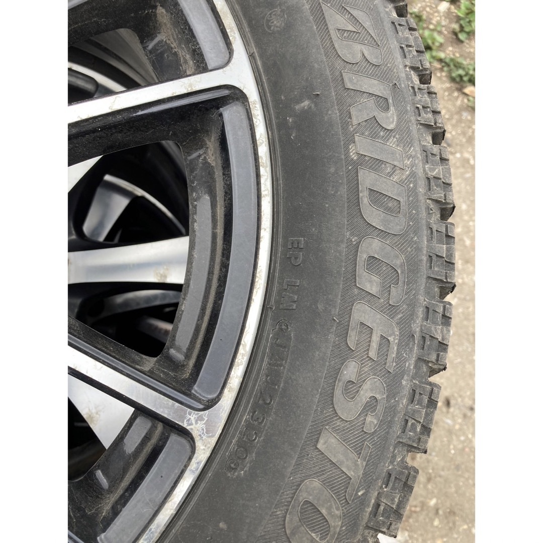 BRIDGESTONE 215/55R17 20年製　スタッドレスタイヤホイール