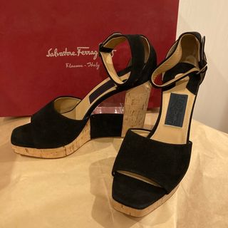 SalvatoreFerragamo ウェッジソールサンダル