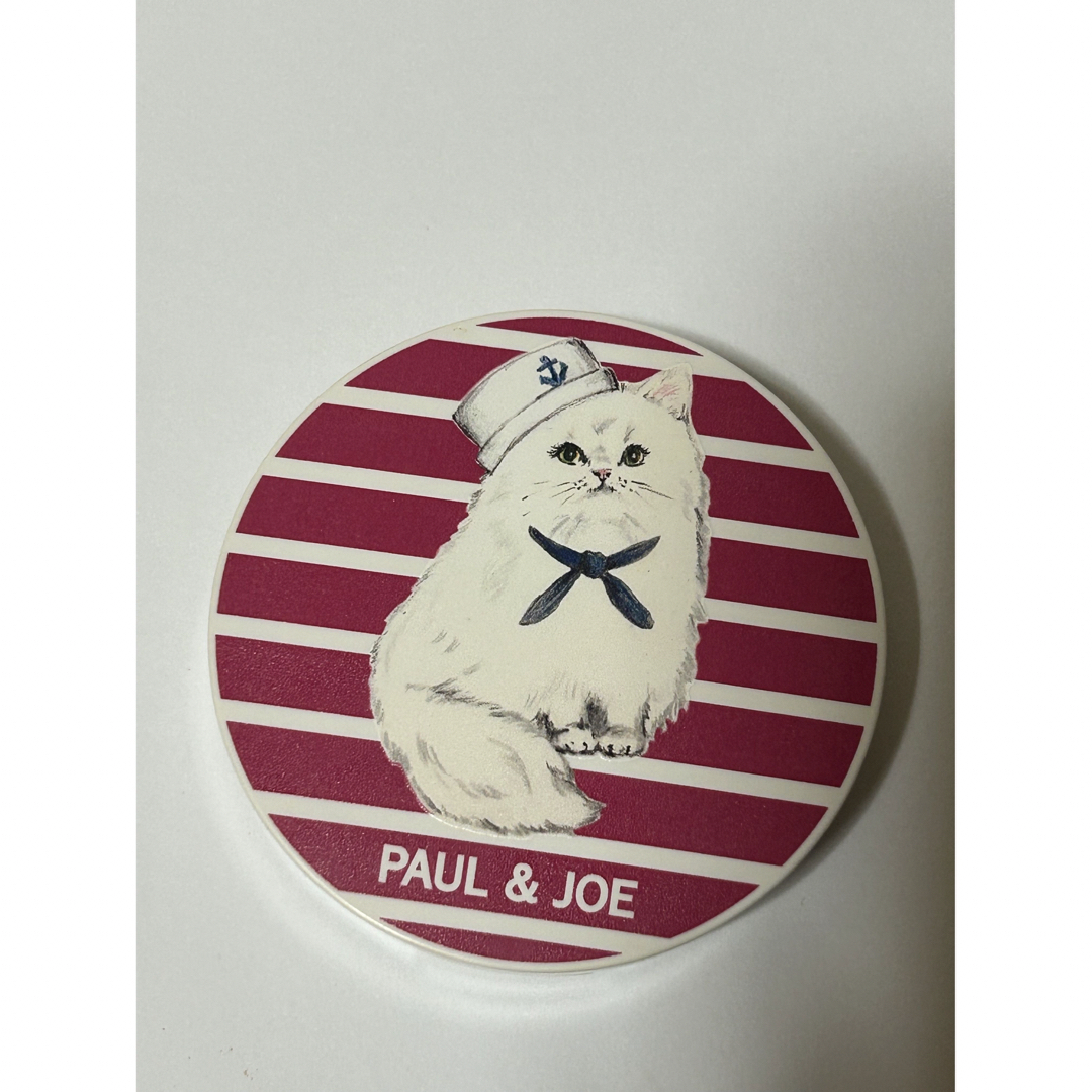 PAUL & JOE(ポールアンドジョー)のポール&ジョー　限定パウダーケース コスメ/美容のベースメイク/化粧品(その他)の商品写真