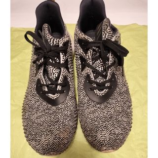 アディダス(adidas)の販売終了デザイン【adidas】 Alphabounceスニーカー(スニーカー)