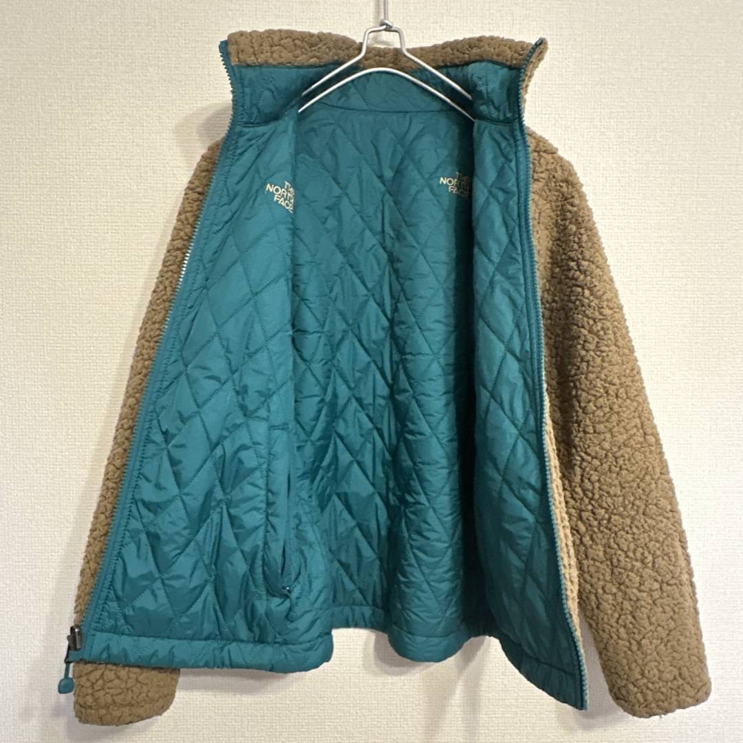 THE NORTH FACE(ザノースフェイス)のノースフェイス リバーシブル 140  ボア　キッズ　ジャケット アウター  キッズ/ベビー/マタニティのキッズ服男の子用(90cm~)(ジャケット/上着)の商品写真