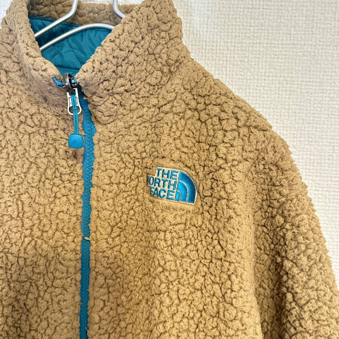 THE NORTH FACE(ザノースフェイス)のノースフェイス リバーシブル 140  ボア　キッズ　ジャケット アウター  キッズ/ベビー/マタニティのキッズ服男の子用(90cm~)(ジャケット/上着)の商品写真