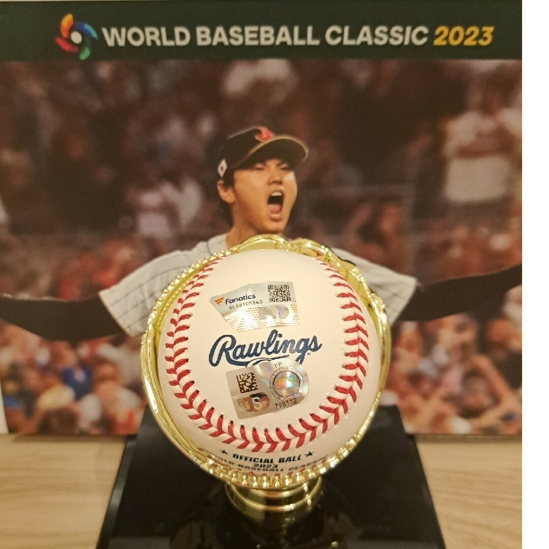 MLB(メジャーリーグベースボール)のWBC優勝記念☆大谷翔平選手直筆サイン入りボール スポーツ/アウトドアの野球(記念品/関連グッズ)の商品写真