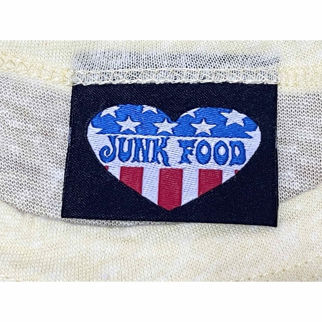 JUNK FOOD(ジャンクフード)の【スーパーマン】【junk food】Tシャツ⑤  130サイズ エンタメ/ホビーのおもちゃ/ぬいぐるみ(キャラクターグッズ)の商品写真