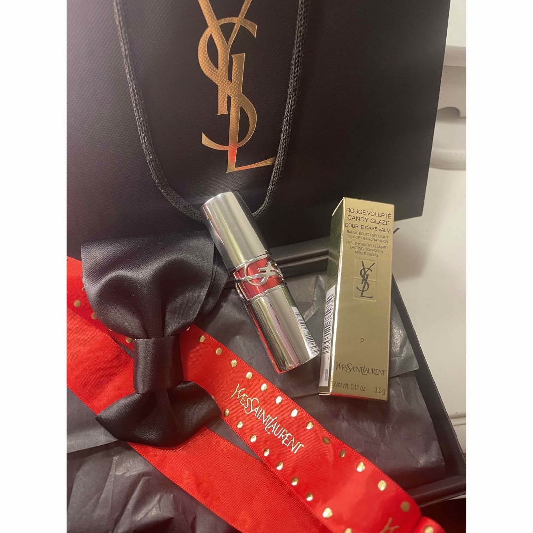 Yves Saint Laurent(イヴサンローラン)のサンローラン　ヴォリュプテリップ02新品未使用 コスメ/美容のベースメイク/化粧品(リップグロス)の商品写真