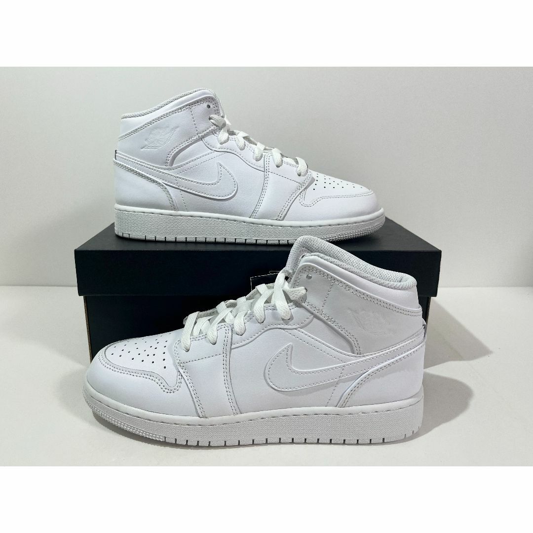 NIKE - 【新品】24cm NIKE AIRJORDAN1 MID GS トリプルホワイトの通販 ...