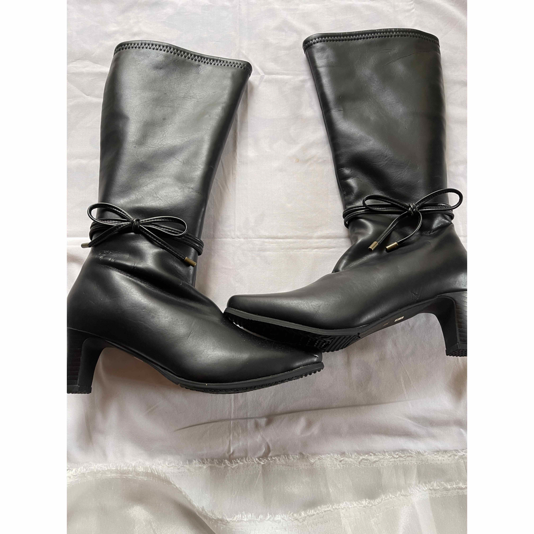 ブーツ　Mサイズ　ブラック　黒　23cm レディースの靴/シューズ(ブーツ)の商品写真