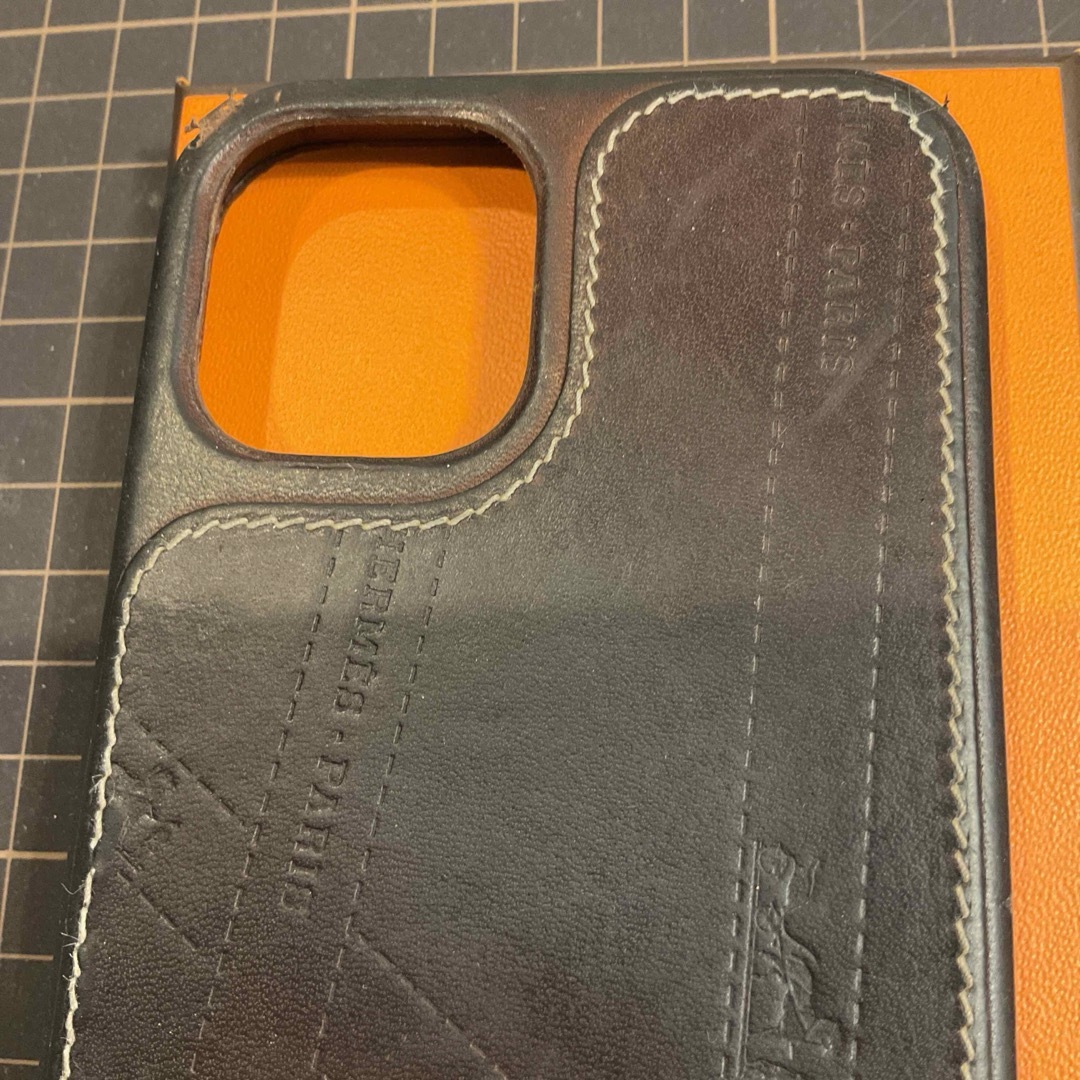 Hermes(エルメス)のエルメス ボルデュック iPhone12/12Proケース+Apple純正ケース スマホ/家電/カメラのスマホアクセサリー(iPhoneケース)の商品写真