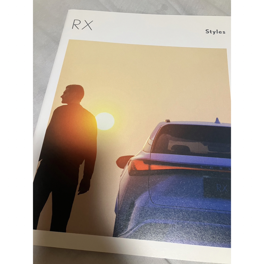レクサス新型RXカタログ一式3冊車カタログ 自動車/バイクの自動車(カタログ/マニュアル)の商品写真