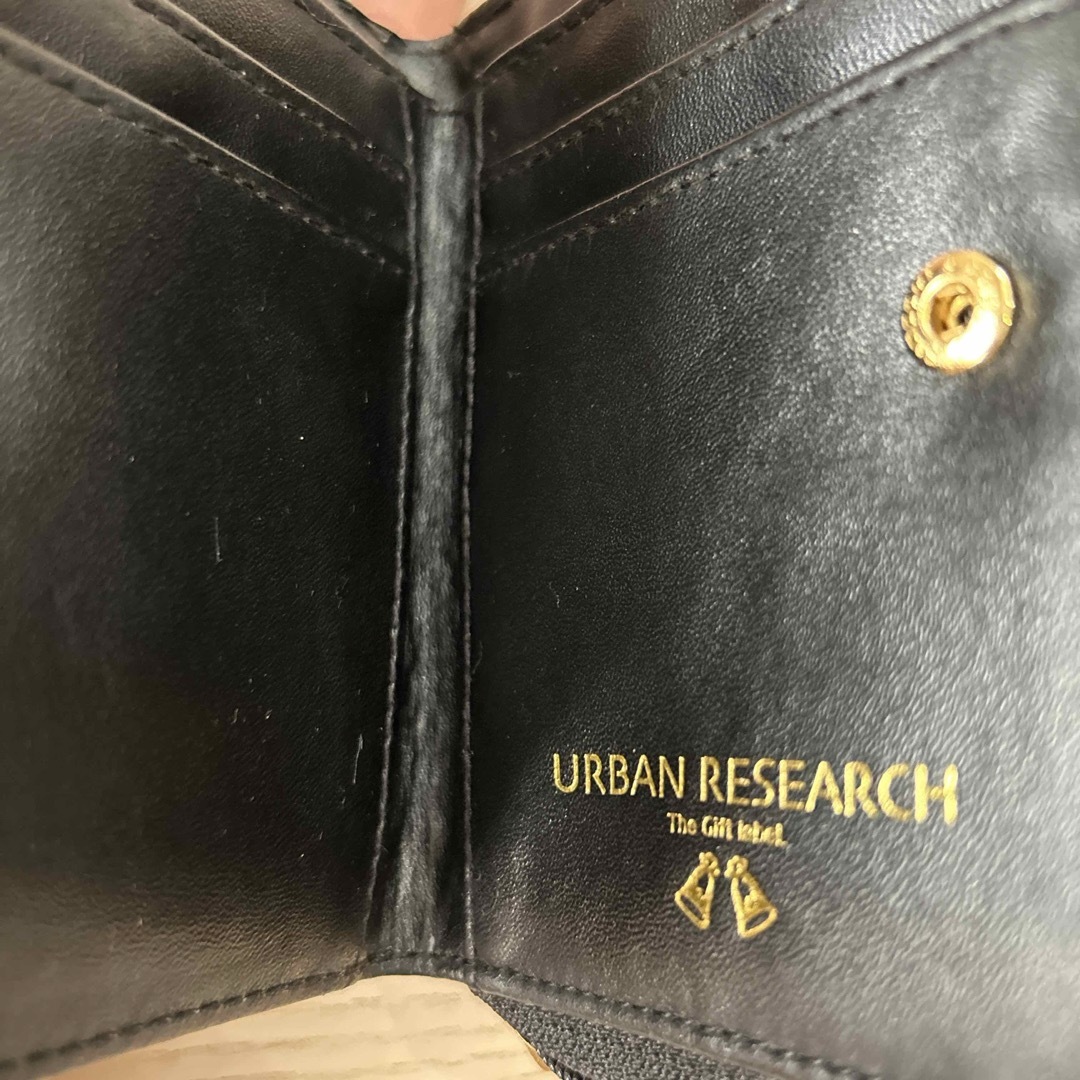 URBAN RESEARCH(アーバンリサーチ)のURBAN RESEARCH 二つ折り財布　中古 レディースのファッション小物(財布)の商品写真