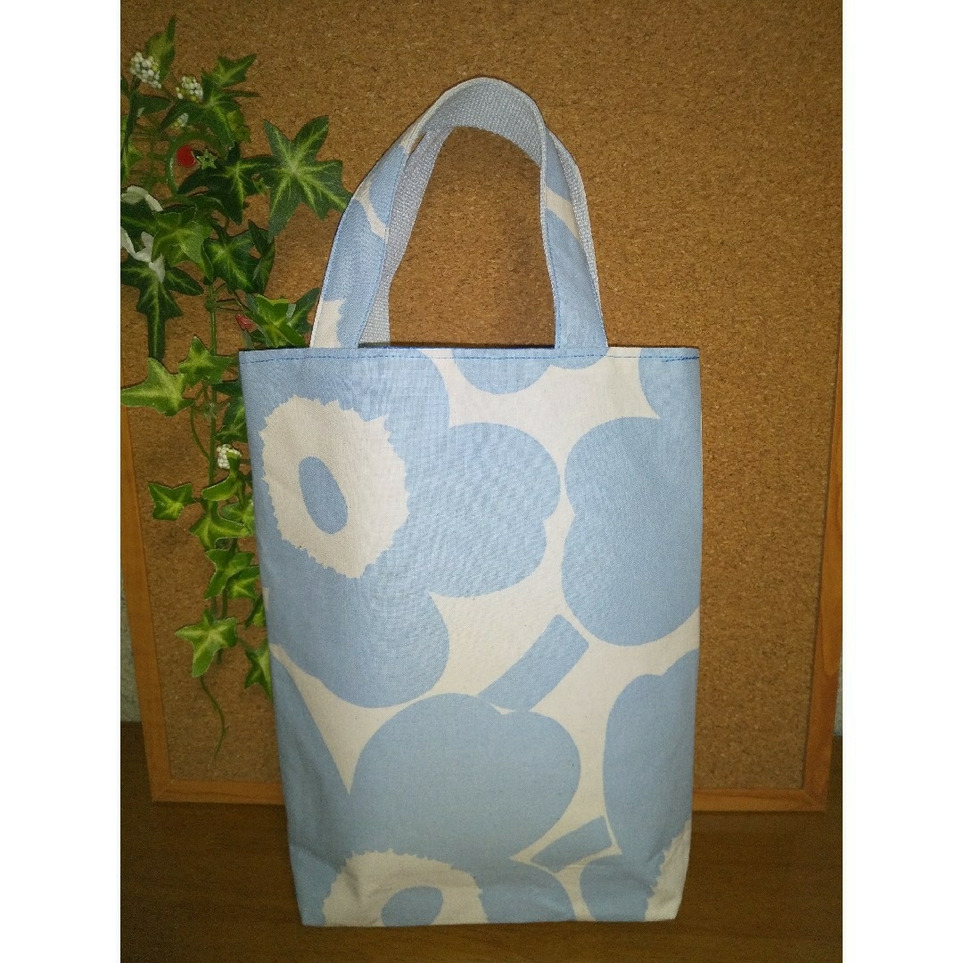 marimekko(マリメッコ)のマリメッコ　縦型トートバッグ(ピエニウニッコ・水色) ハンドメイドのファッション小物(バッグ)の商品写真