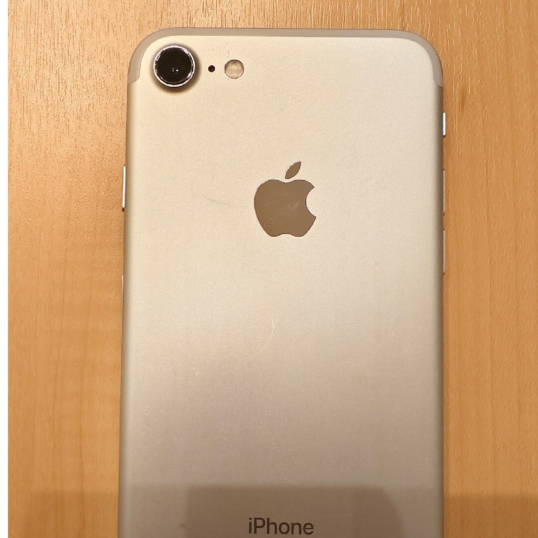 最低価格の iPhone7 本体 スマートフォン本体