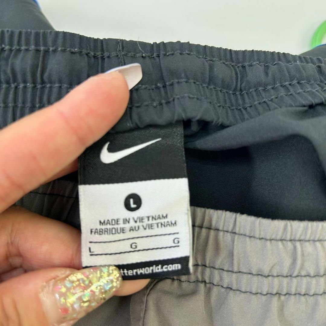 NIKE(ナイキ)のNIKE ナイキ　スポーツウェア　ショートパンツ　L その他のその他(その他)の商品写真