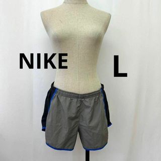 ナイキ(NIKE)のNIKE ナイキ　スポーツウェア　ショートパンツ　L(その他)