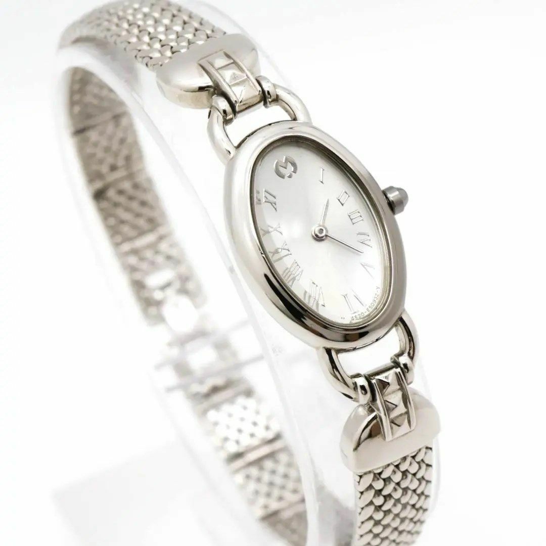 《美品》Mila Schon 腕時計 シルバー ロゴ シンプル レディース d