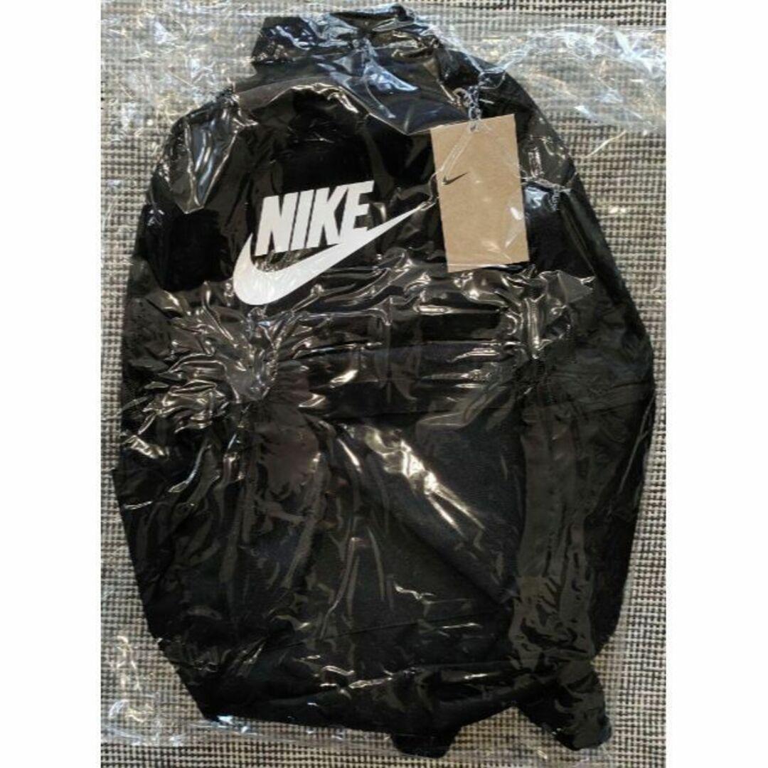 NIKE(ナイキ)の★ナイキ ヘリテージ バックパック 黒ブラック 25L★NIKEリュックサック★ メンズのバッグ(バッグパック/リュック)の商品写真