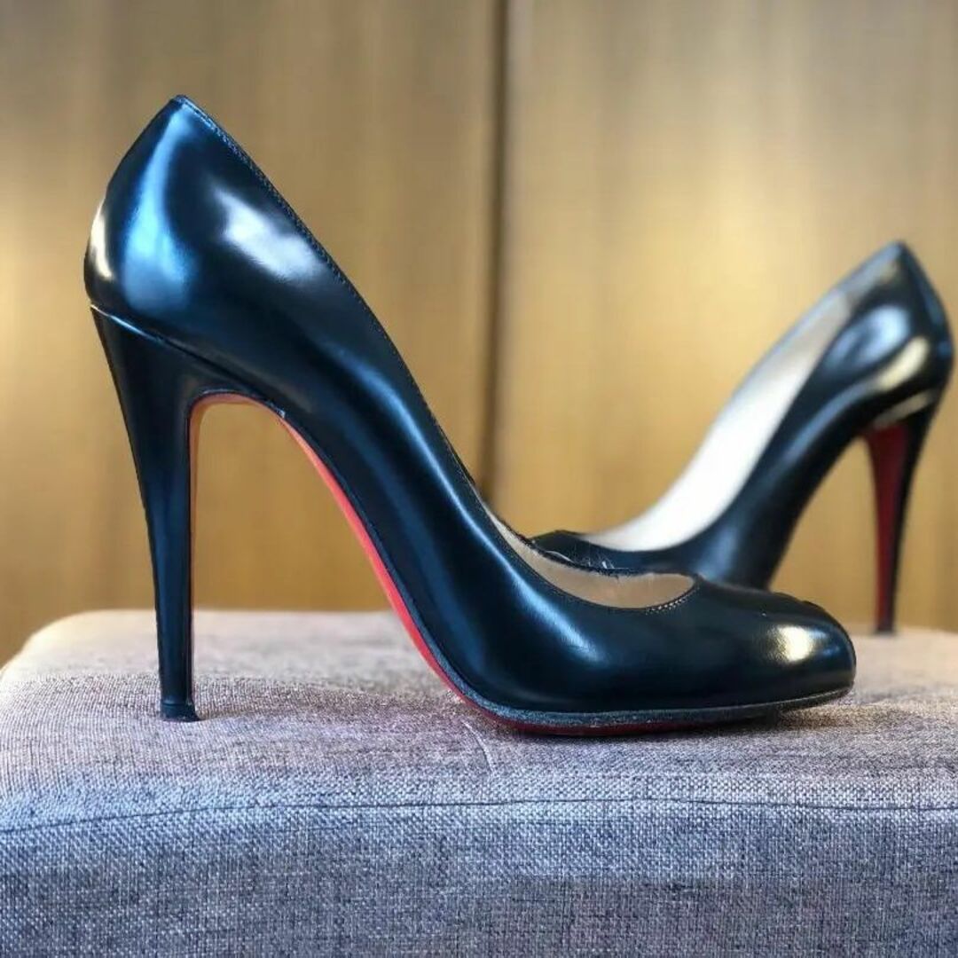 レディースChristian Louboutin パンプス 36(22.5cm位)