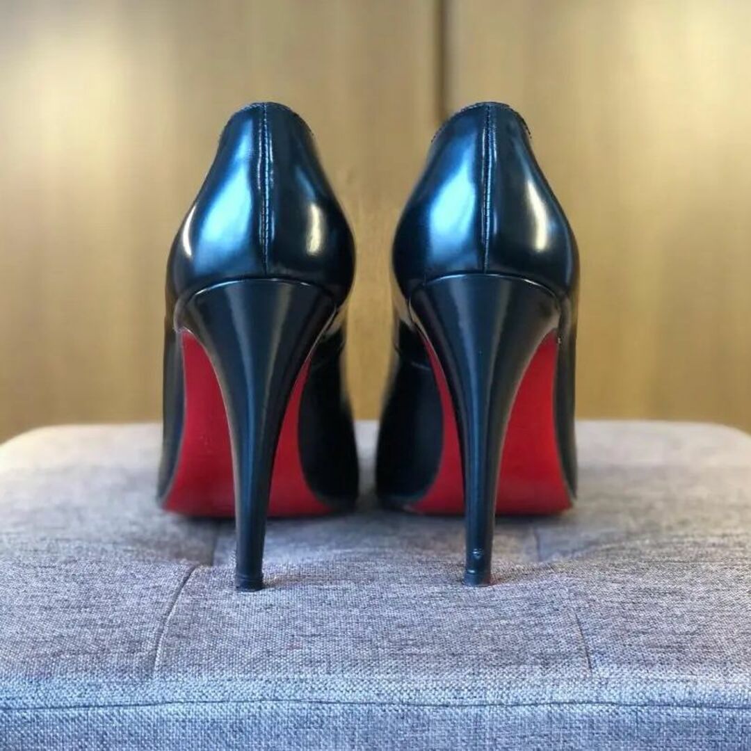 Christian Louboutin - 美シルエット!クリスチャンルブタン|パンプス