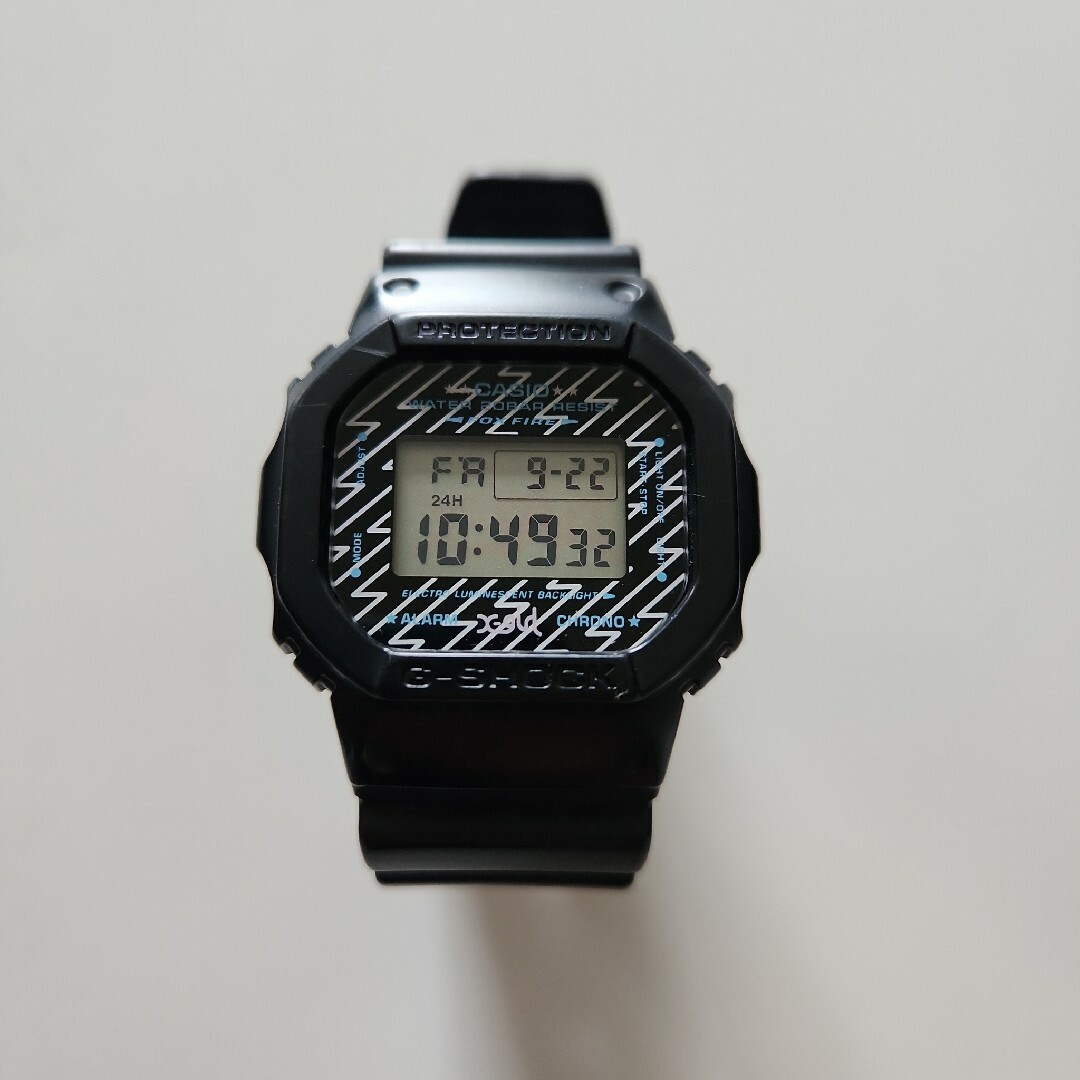 X-girl(エックスガール)のCASIO G-SHOCK DW-5600VT　x-girl メンズの時計(腕時計(デジタル))の商品写真