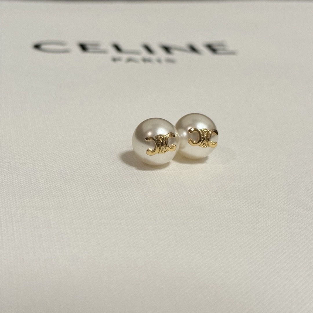 セリーヌ⭐︎パールピアスCELINE＃パールピアス