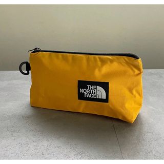 ザノースフェイス(THE NORTH FACE)の韓国ノースフェイスMINI MULTI POUCHミニマルチポーチイエロー(ポーチ)