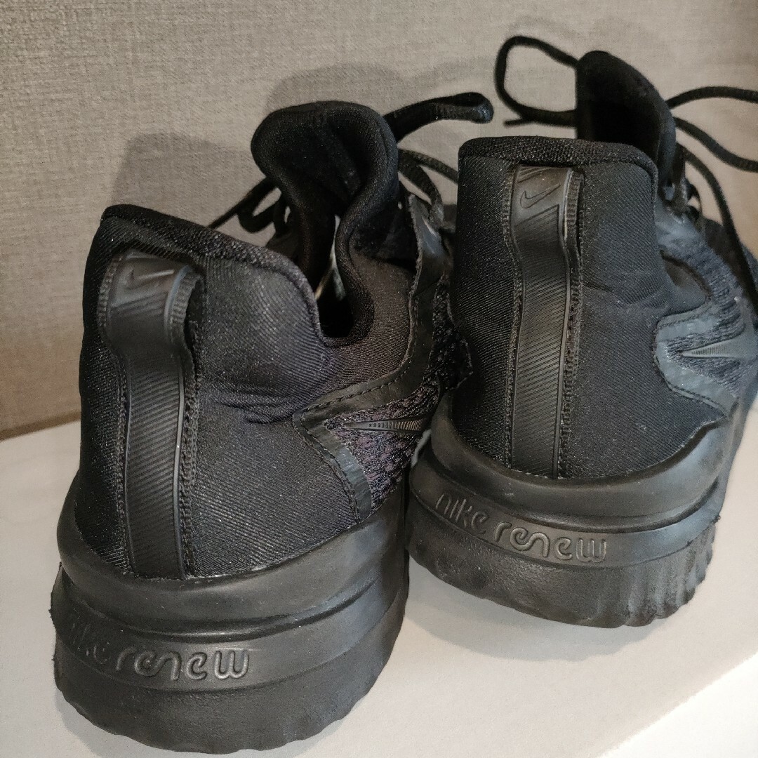 NIKE(ナイキ)のNIKE　スニーカーブラック メンズの靴/シューズ(スニーカー)の商品写真
