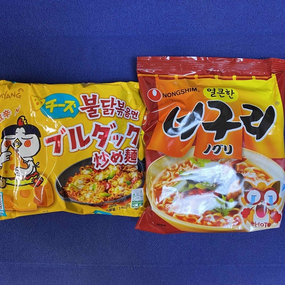 ブルダックポックンミョン　ノグリ　韓国ラーメンセット 食品/飲料/酒の食品(麺類)の商品写真