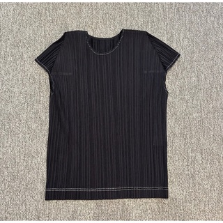 プリーツプリーズ 黒 プリーツシャツ 半袖 イッセイミヤケ 3サイズ