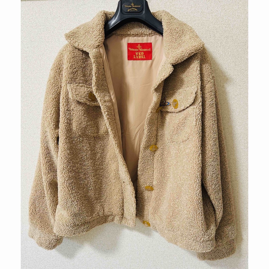 Vivienne Westwood(ヴィヴィアンウエストウッド)の未使用レアVivienneWestwood 総オーブボタン/モコモコジャケット レディースのジャケット/アウター(ブルゾン)の商品写真