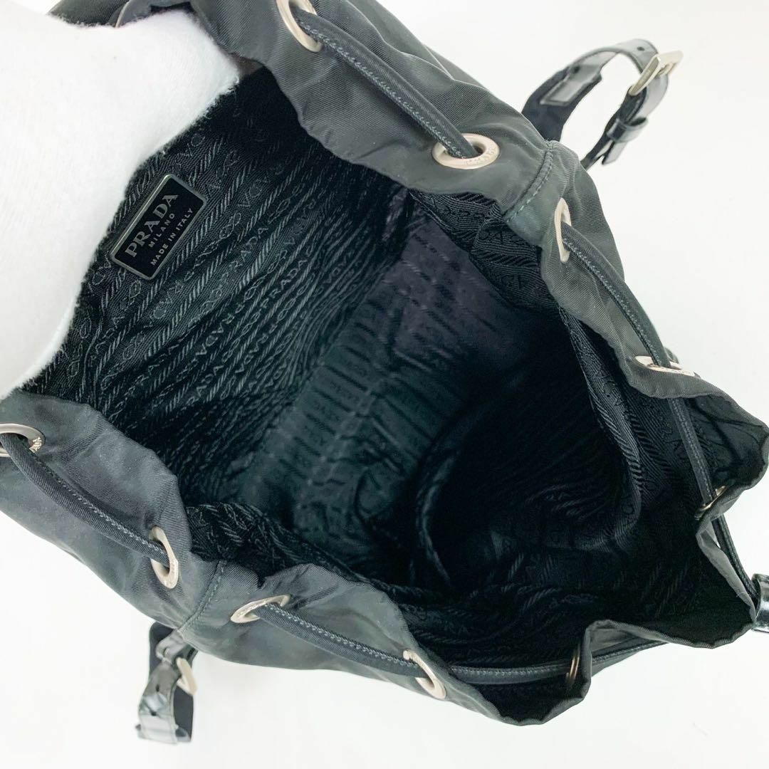 PRADA(プラダ)の《美品》正規品 PRADA 三角ロゴ ナイロン テスート ミニリュック ブラック レディースのバッグ(リュック/バックパック)の商品写真