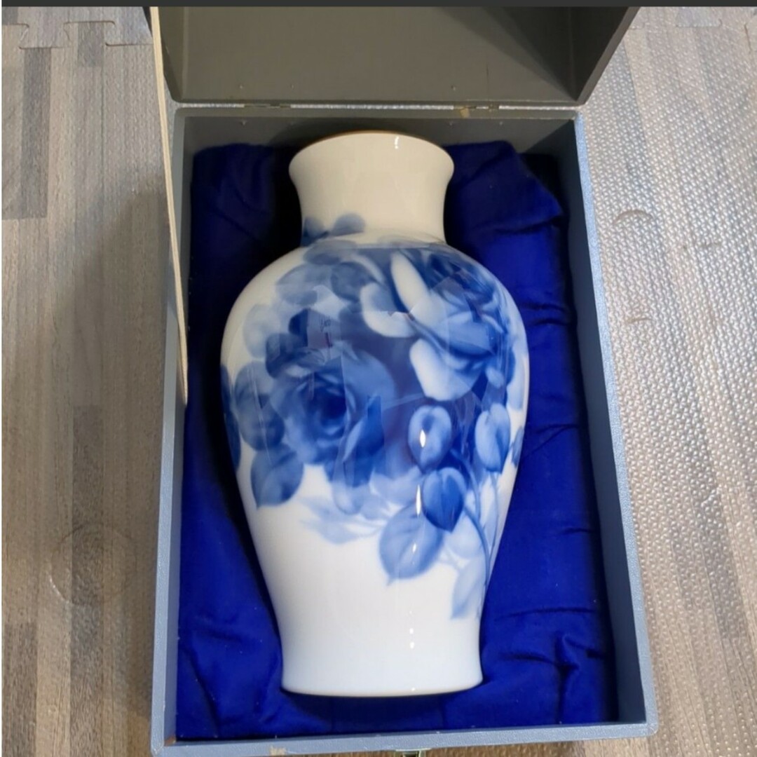 美品　大倉陶園　ブルーローズ　花瓶　27センチ　箱付き　王室御用達 OKURA