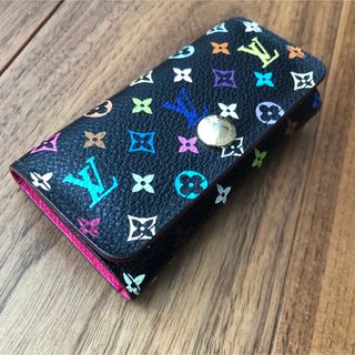 ルイヴィトン(LOUIS VUITTON)のルイヴィトン4連キーケース　皮素材　黒ピンク(キーケース)