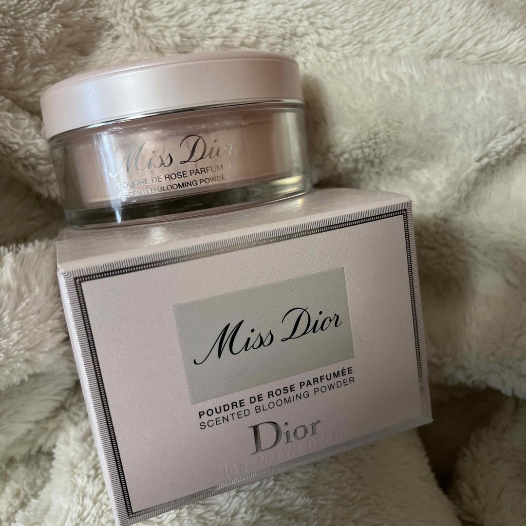 Dior(ディオール)のミスディオールブルーミングボディパウダー コスメ/美容のボディケア(ボディパウダー)の商品写真